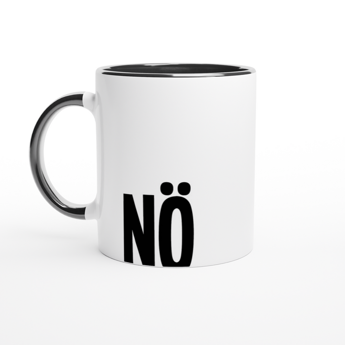 Der Spruch NÖ in schwarz auf einer Tasse