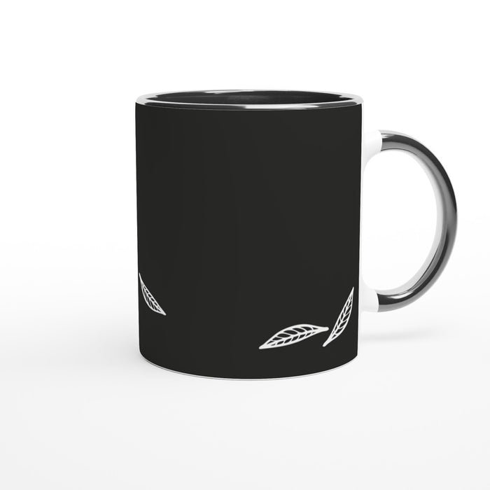 Tasse mit Blättern - schwarz/weiß, verschiedene Farben