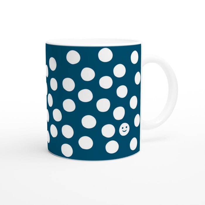 Tasse mit Punkten - ozeanblau/weiß