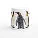 Tasse mit Pinguinen in einer Gruppe