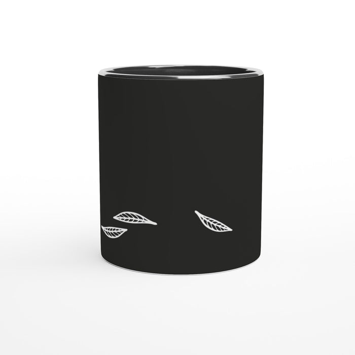 Tasse mit Blättern - schwarz/weiß, verschiedene Farben