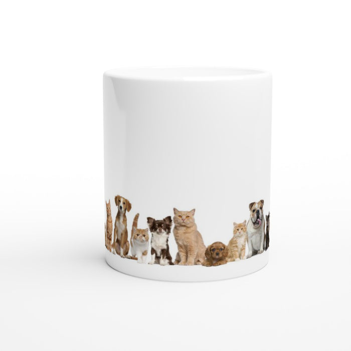 Tasse mit Hunden und Katzen
