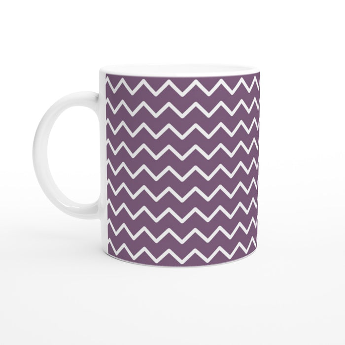 Tasse mit Zickzackmuster - pflaume/weiß